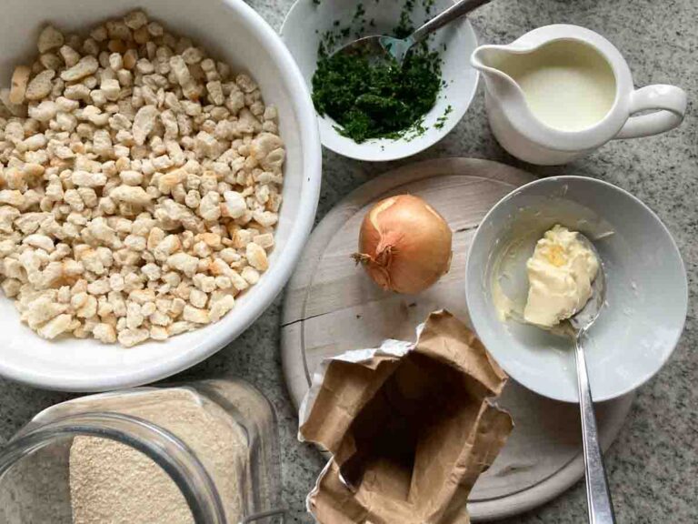 So gelingen die Semmelknödel