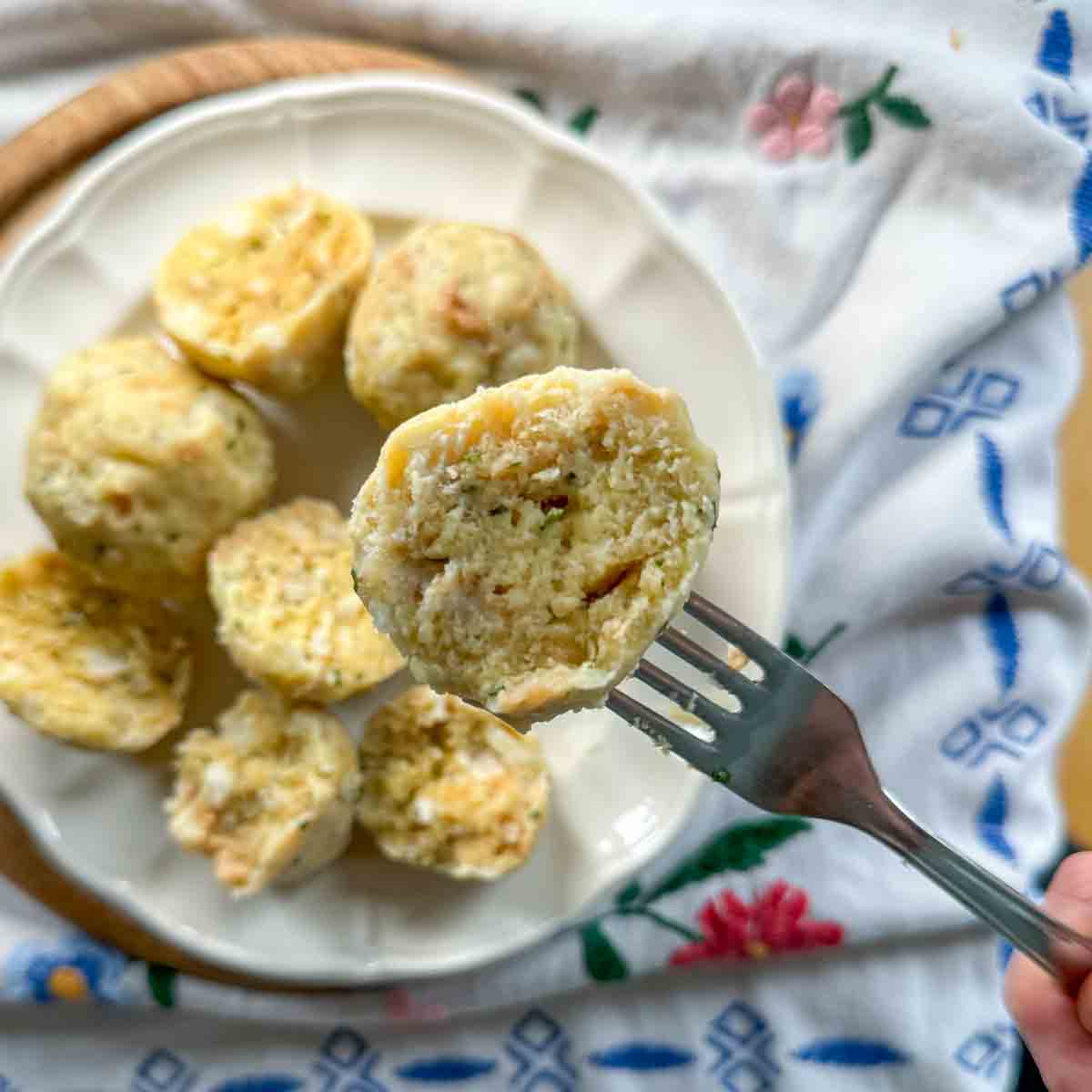 So gelingen die Semmelknödel